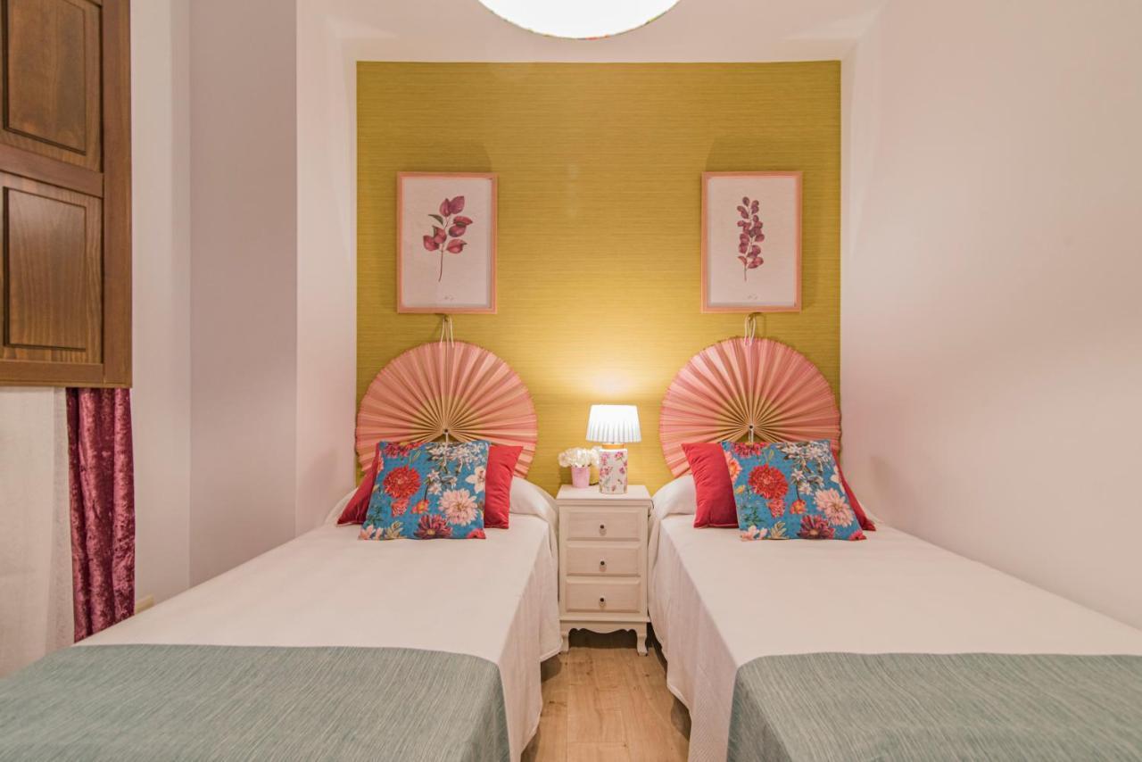Apartament Qh Plaza De La Trinidad Grenada Zewnętrze zdjęcie