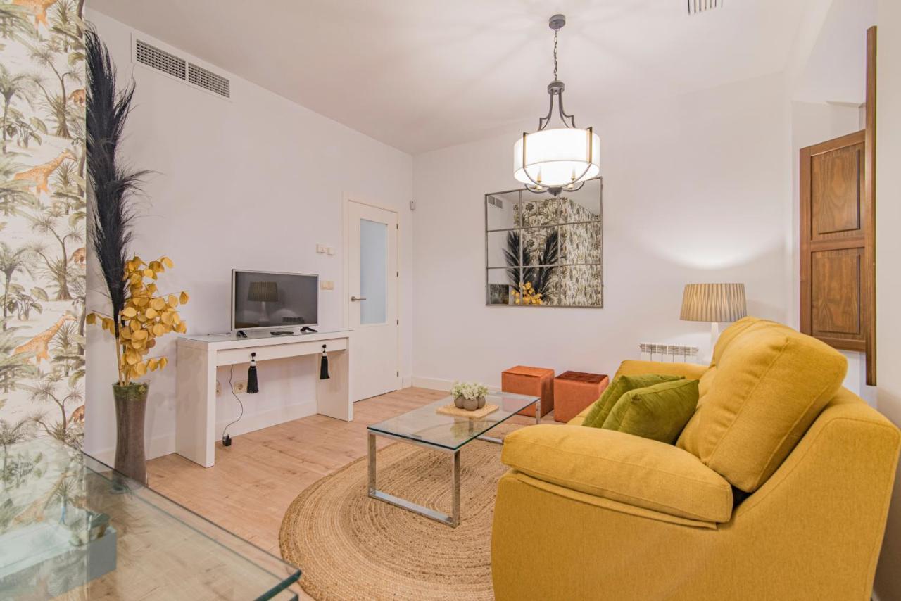 Apartament Qh Plaza De La Trinidad Grenada Zewnętrze zdjęcie