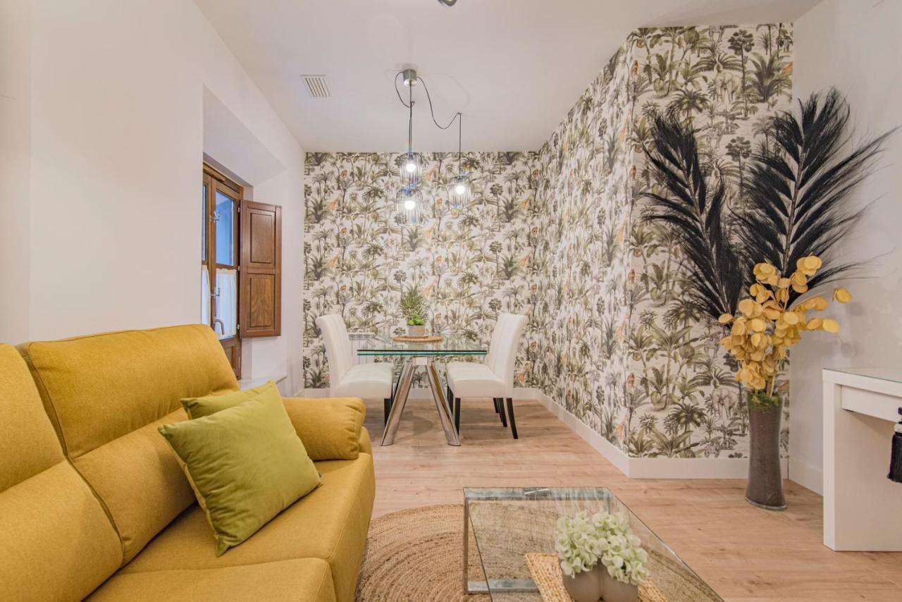 Apartament Qh Plaza De La Trinidad Grenada Zewnętrze zdjęcie