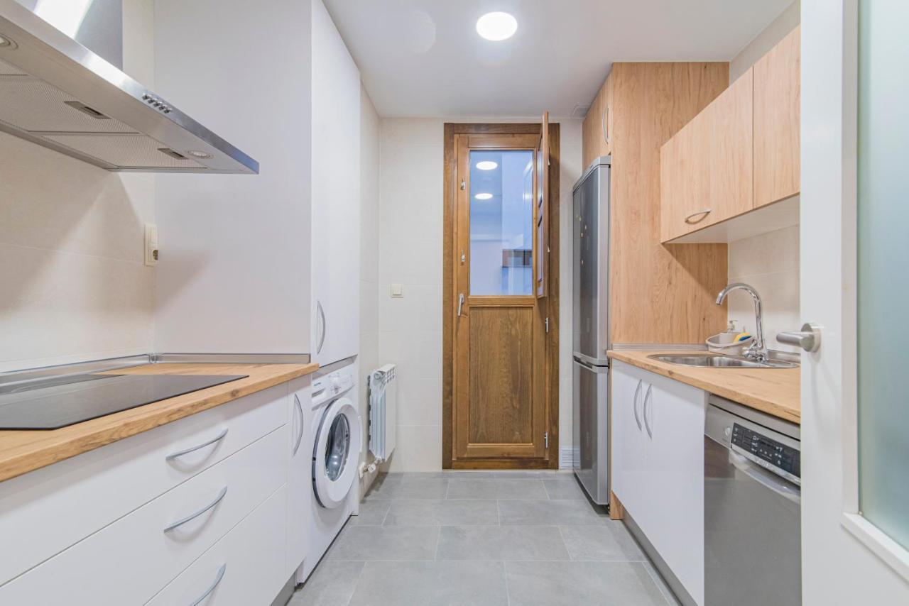 Apartament Qh Plaza De La Trinidad Grenada Zewnętrze zdjęcie